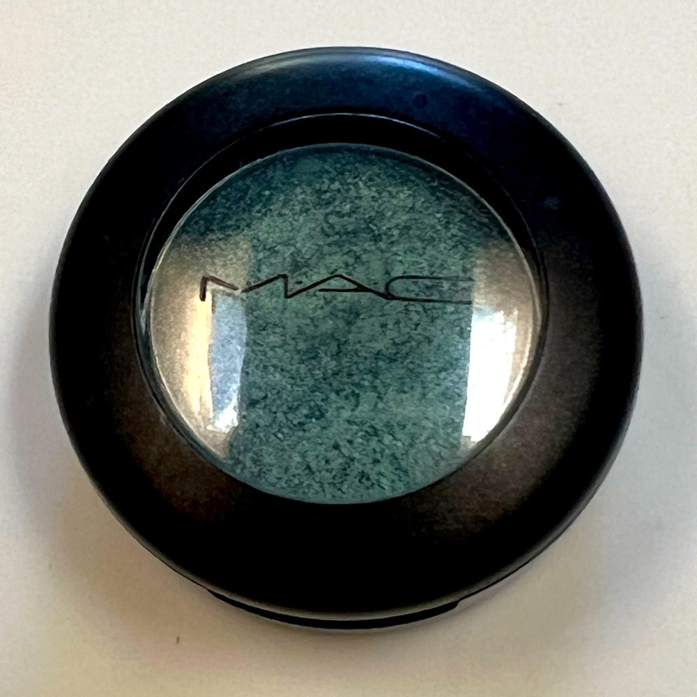 MAC cosmetics eyeshadow